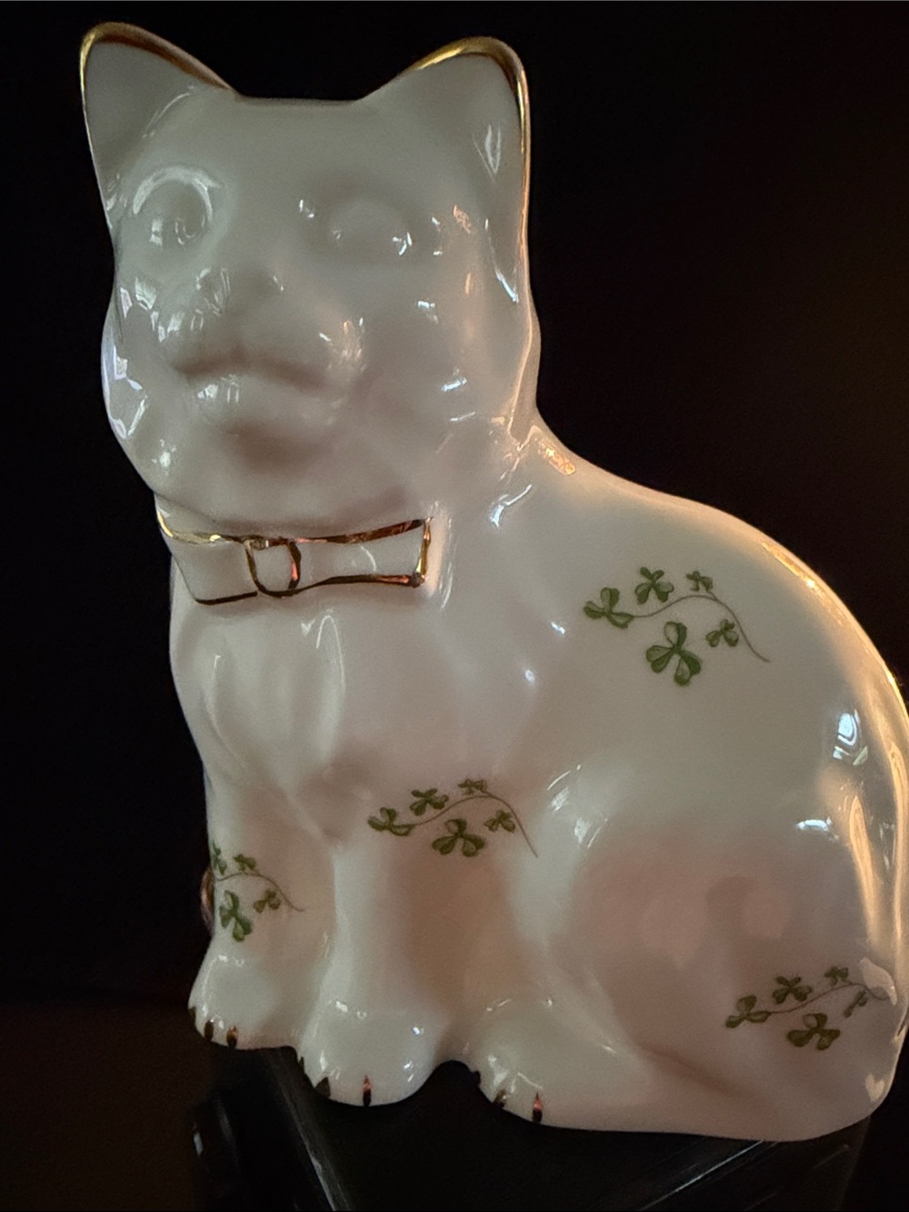 Royal Tara Irish Fine Bone China Cat Figurine with Green Shamrock Motif
